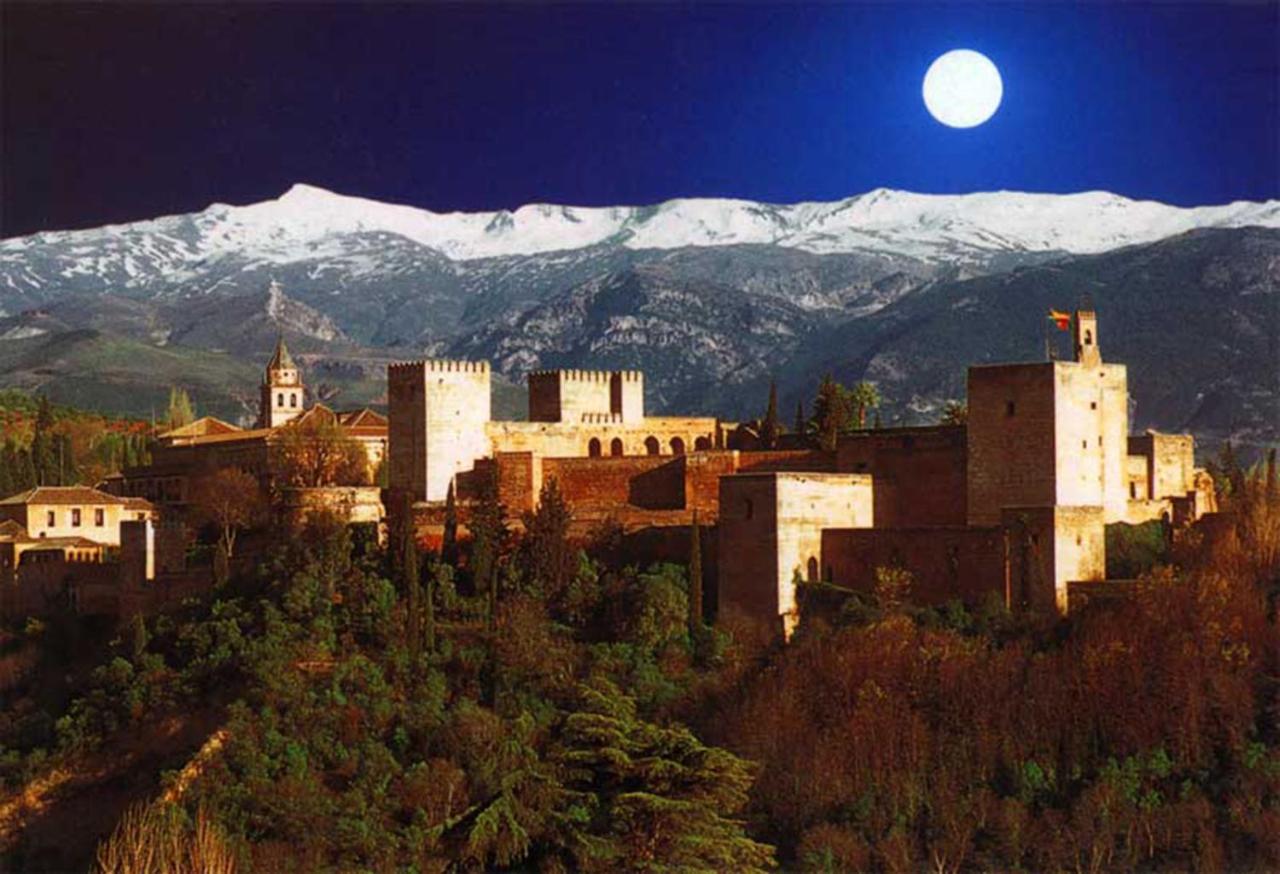 شقة Casa Alhambra - Centro Historico Con Jardin Privado غرناطة المظهر الخارجي الصورة